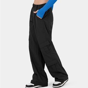 NWT HALARA Mid Rise Button Zipper Wide Leg Cargo Pants